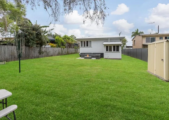 Acacia Ridge Cottage - Firepit, Kids Cubby, Games