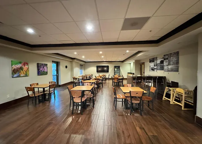 Sleep Inn & Suites Madison - Monona