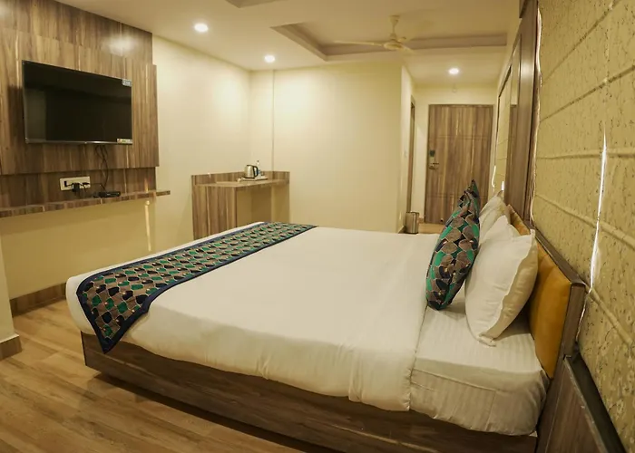 Hotel Grand Residency