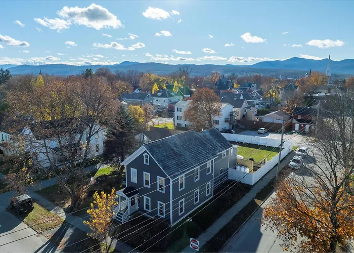 Updated Family-Sized Home In Heart Of Rutland, Near Slopes, Ev Level 2, Hot Tub