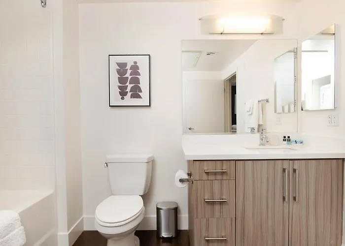 Landing Modern Apartment With Amazing Amenities