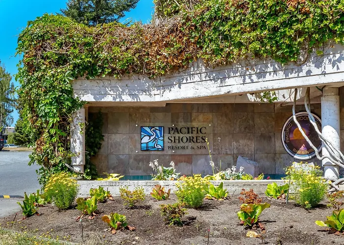 Pacific Shores Resort & Spa