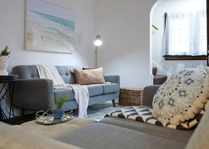 Cozy & Convenient Getaway 3Bd 2Ba Dog Friendly