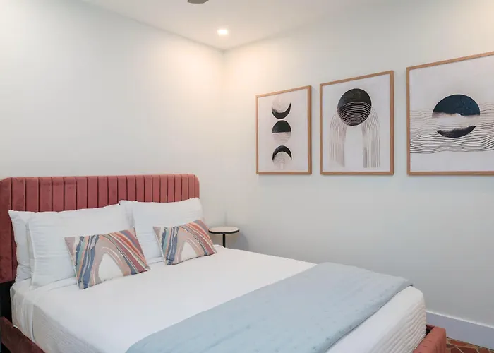 Haley'S Court Boutique Motel