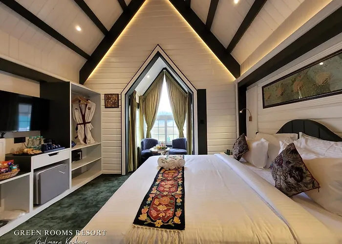 Green Rooms Resort