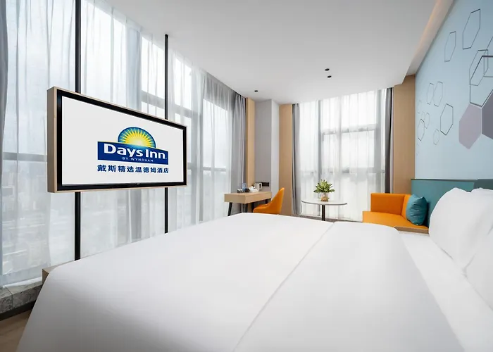 Days Inn By Wyndham Zhuhai Gongbei Port