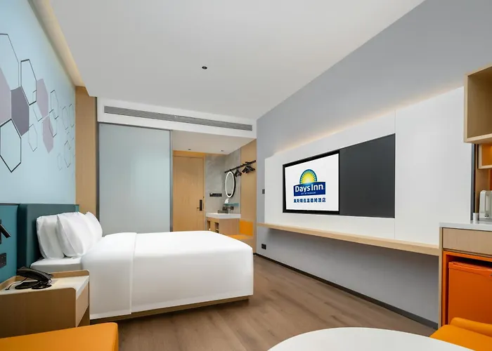 Days Inn By Wyndham Zhuhai Gongbei Port
