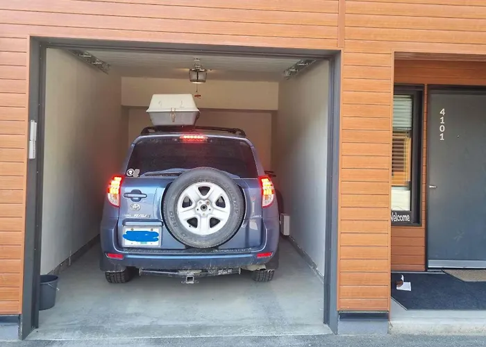 Al'S Escape By Revelstoke Vacations