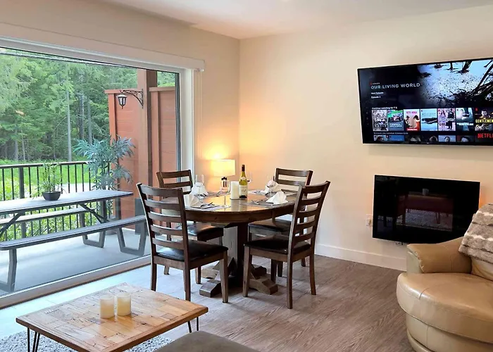 Al'S Escape By Revelstoke Vacations