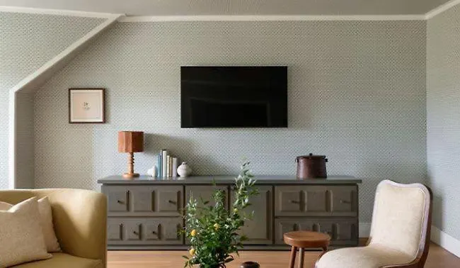 Canoe Place Inn & Cottages