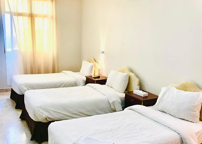 Al Reef Hotel Suits