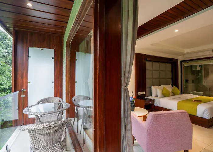 Alt Life Luxe - Himalayan Crown - Upper Bhagsu Mcleodganj