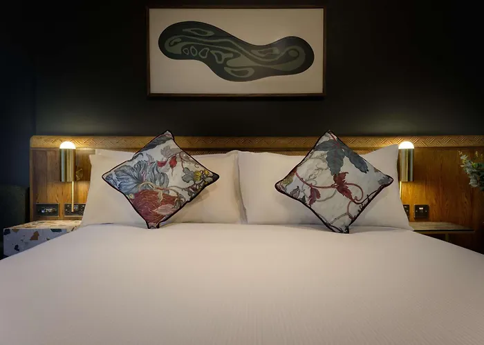 The Samuel Ryder Hotel St Albans, Tapestry Collection Hilton