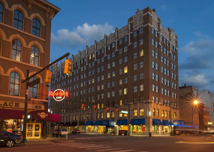 Hampton Inn Indianapolis Downtown Across From Circle Centre