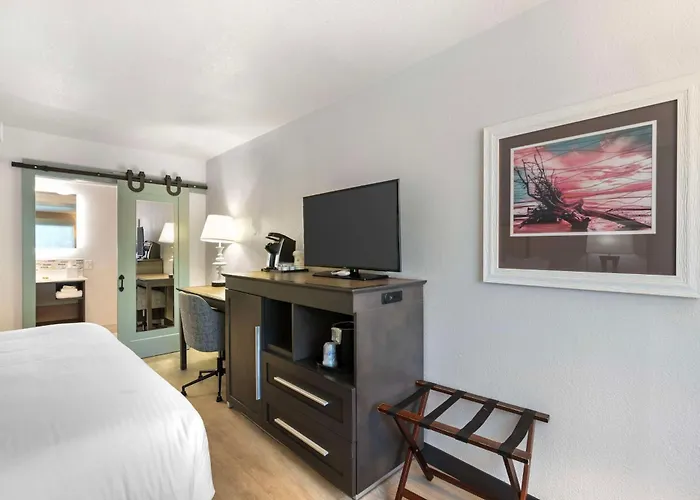 Best Western Plus St. Simons