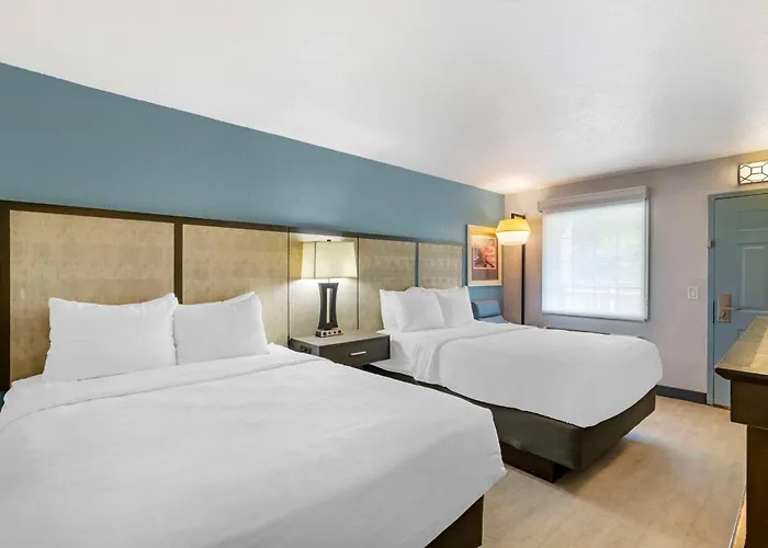 Best Western Plus St. Simons