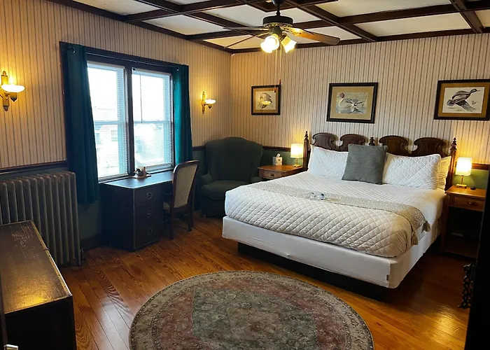 Historic Hotel Nichols