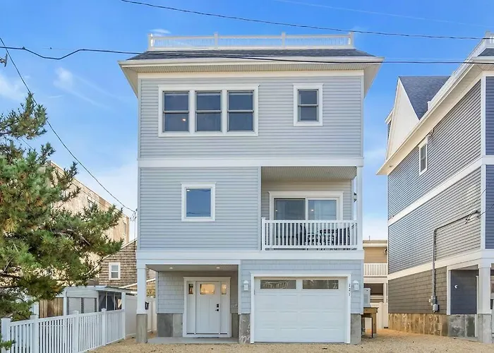 Luxury Beach House In Seaside! Now Available!