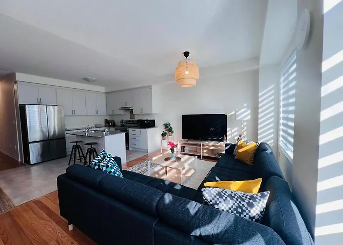 Brand New Luxurious 4B Townhouse