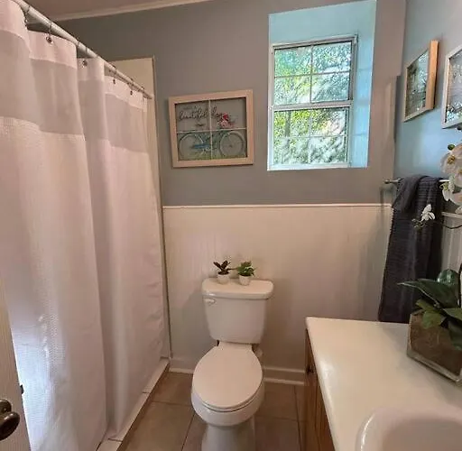 2 Bedroom Apartment In Marianna