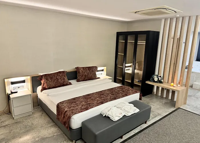 Life Point Hotel