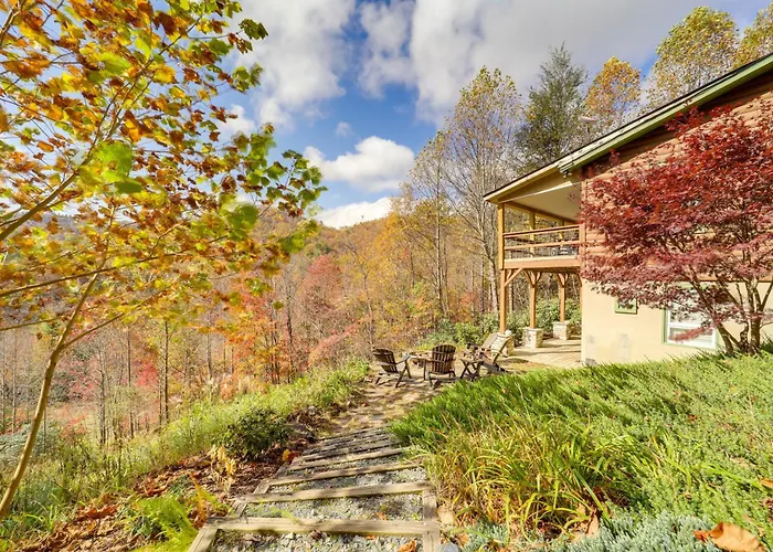 Secluded Lenoir Cabin: 4 Mi To Dtwn Blowing Rock