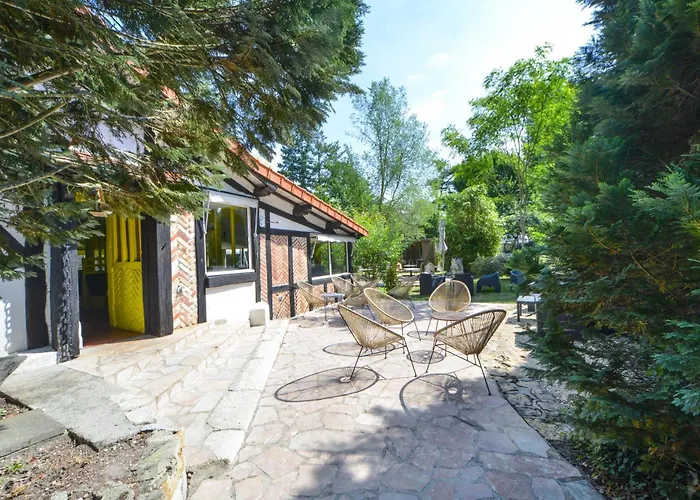 Logis - Hotel Restaurant La Mire