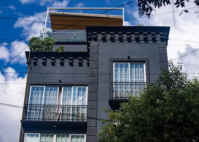 Reforma Guest House