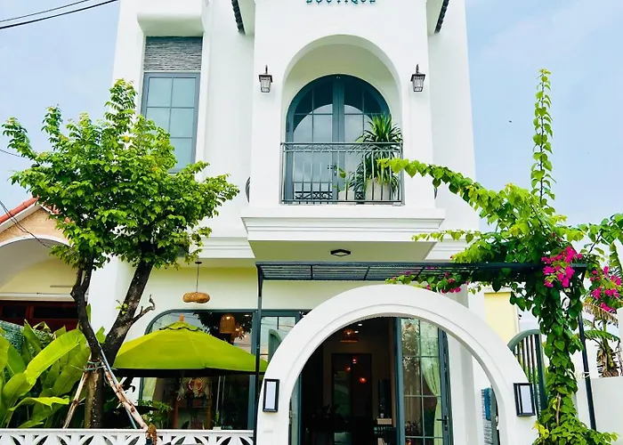 Hoi An Pinus Boutique