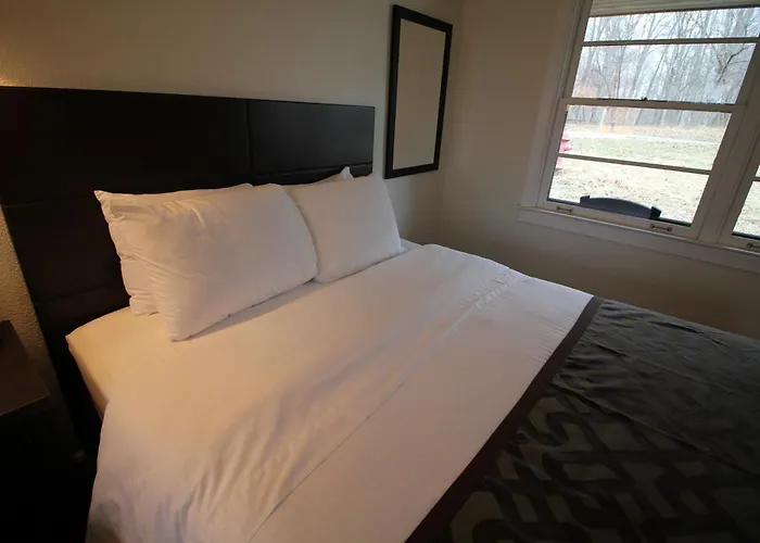 Mammoth Cave Lodge And Cabins