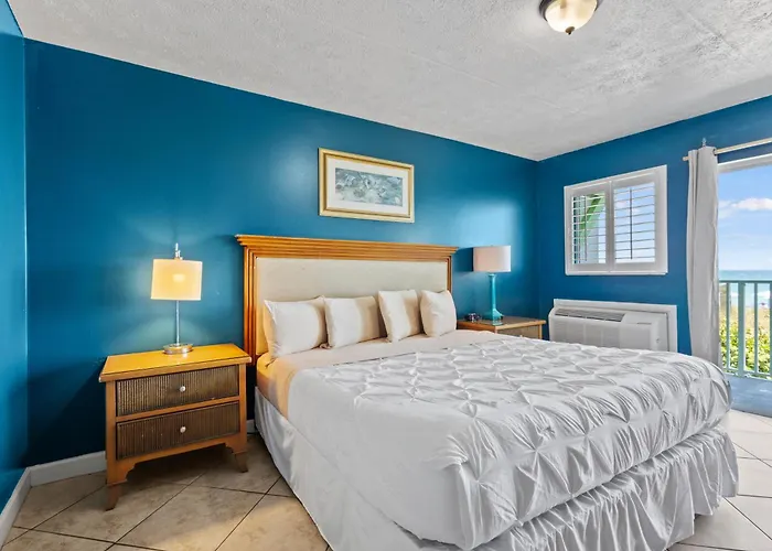 Ocean View Hotel Room With Balcony- King Bed #19