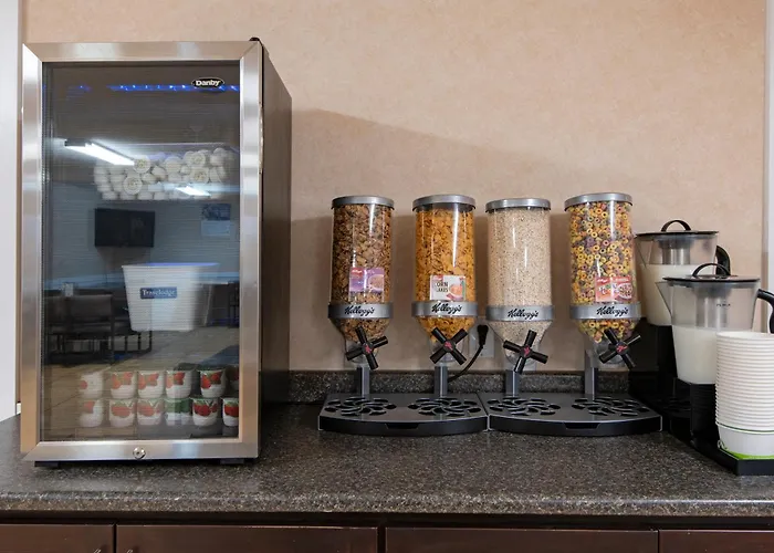 Travelodge By Wyndham Kamloops Mountview