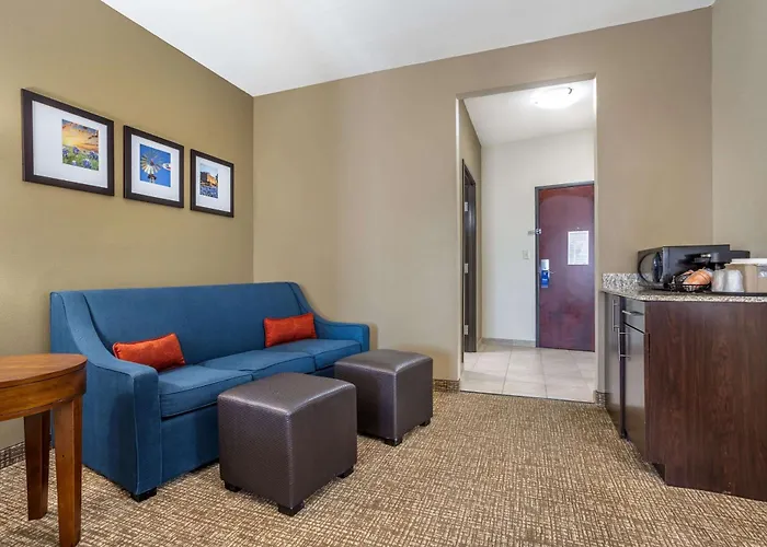 Comfort Suites Old Town Spring