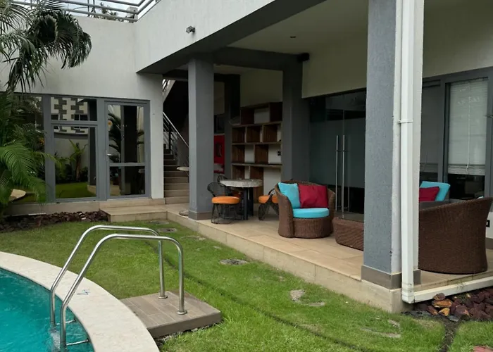 The Palms By Eagles Airport Residential
