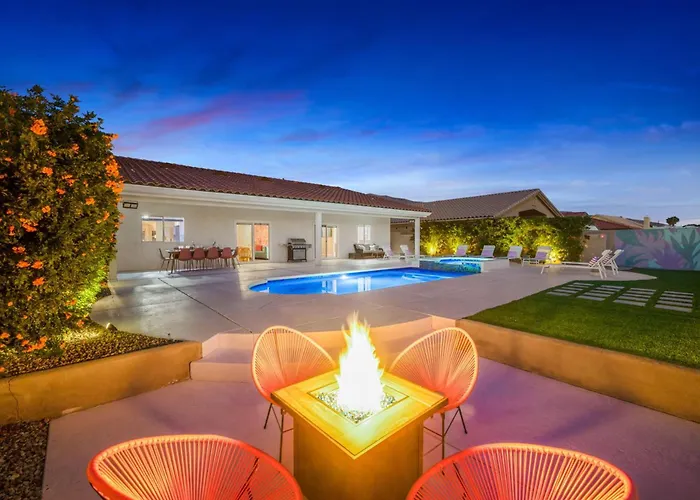 Pinkblisshouz - Pool, Spa, Firepit, Themed Rooms By Mariamsbnb