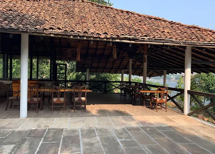 Tendu Leaf Jungle Resort & Spa