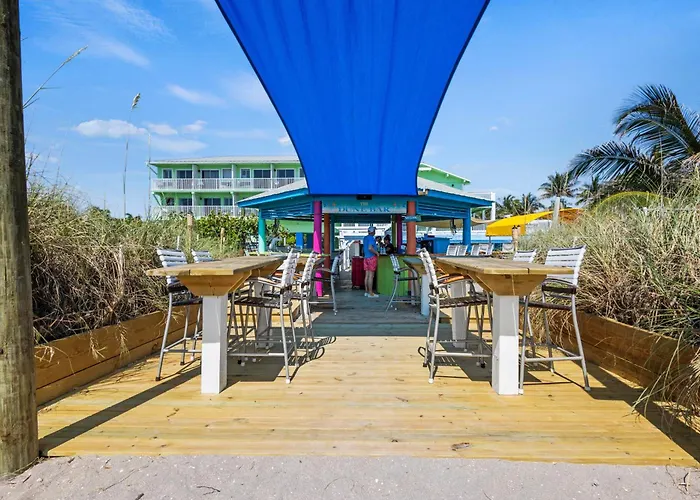 Oceanfront Inn, Private Balcony, 2 Full Beds #16