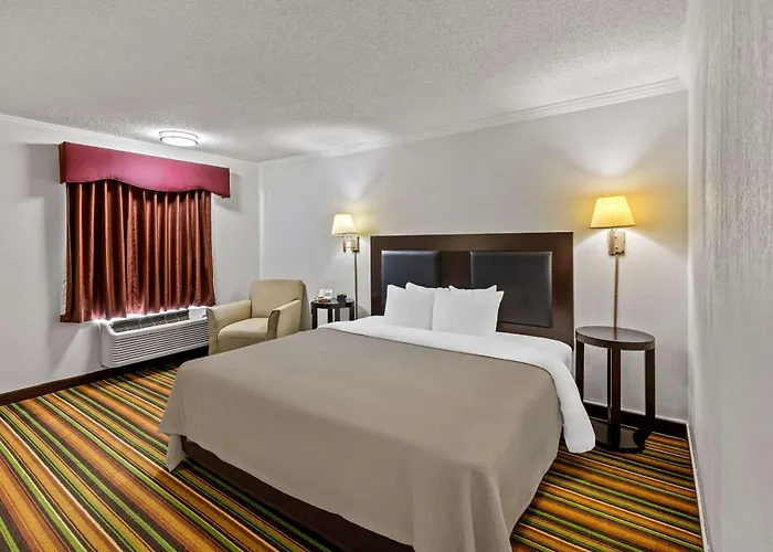 Quality Inn Marietta Near Dobbins Arb