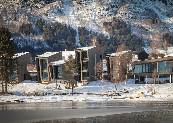 Elva Hotel