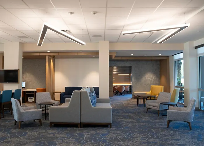 Holiday Inn Express & Suites Fort Walton Beach - Eglin Area By Ihg