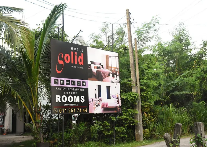 Solid Hotel Boralasgamuwa