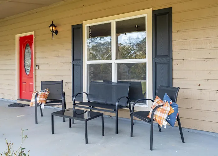 Cozy 3Br Acworth Retreat Near Downtown & Lake