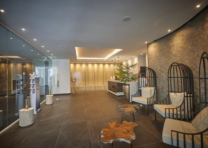The Healthy Stay-Padel, Pool&Fitness