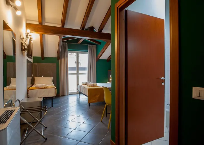 Rrrapido Hotel