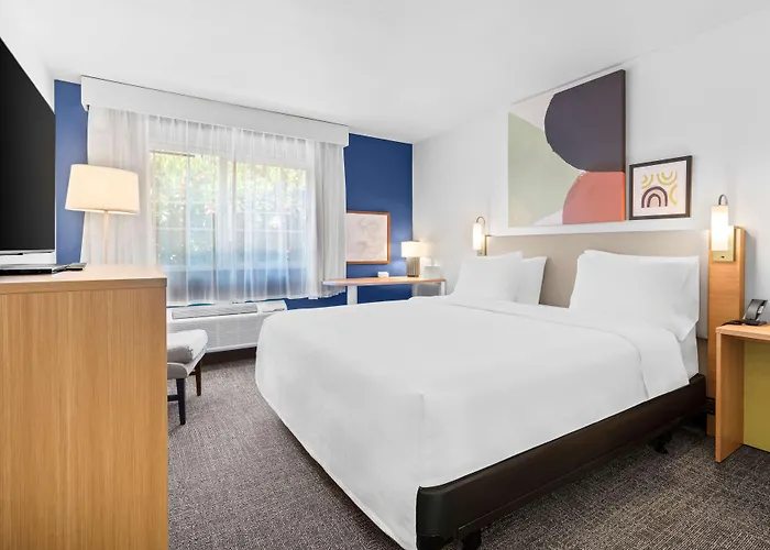 Spark By Hilton Modesto