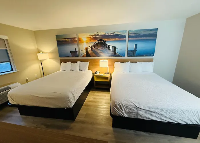 Days Inn & Suites By Wyndham Brinkley
