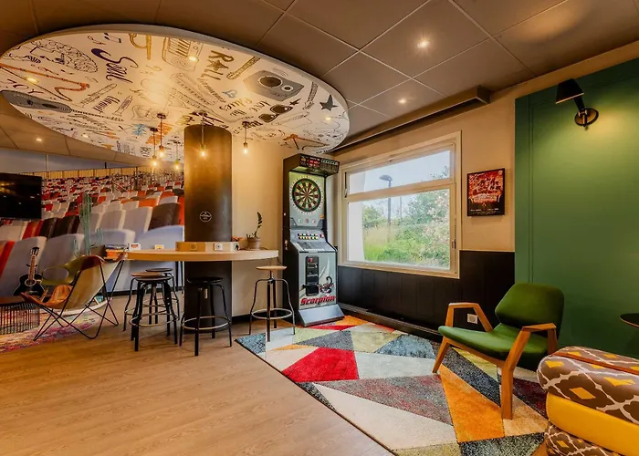 B&B HOTEL Lille Villeneuve d'Ascq Hôtel de Ville