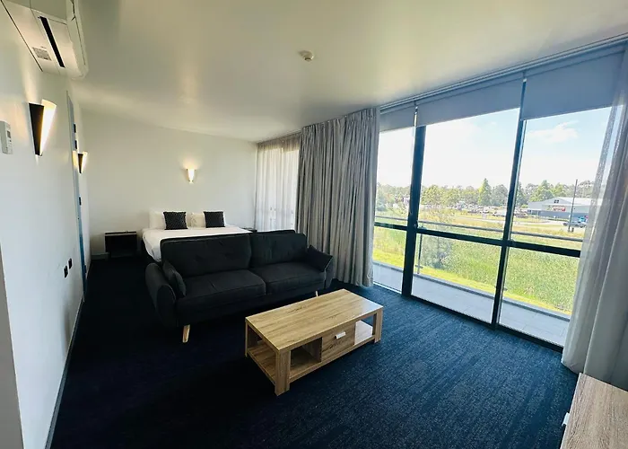 Thornton Executive Hotel