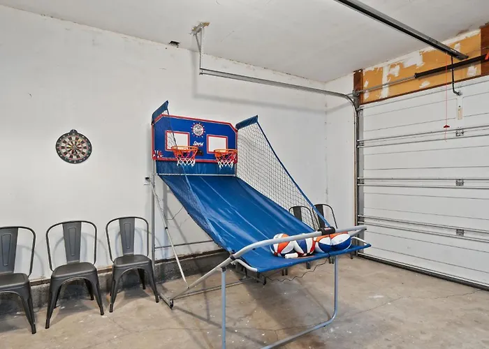 Oceanview 5 Bedroom Hot Tub, Firepit & Dog Run