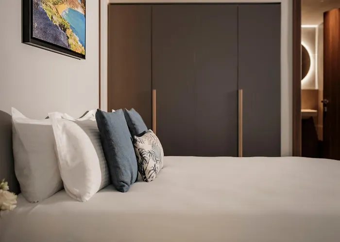 Isabella Suites